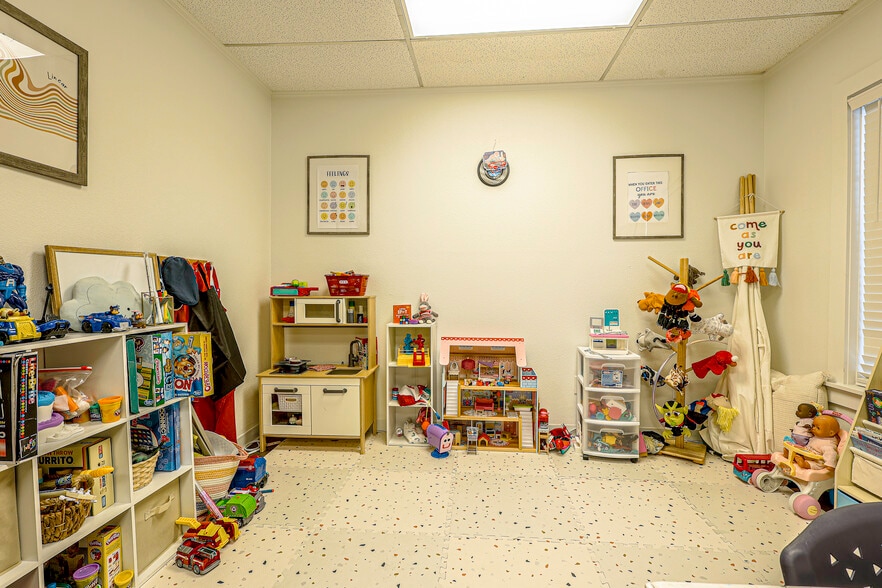 More Photos Of 2505 Washington Ave, Waco Office For Lease