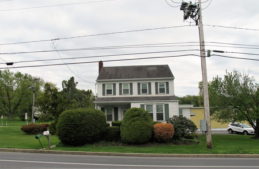 More Photos Of 4056 Marietta Ave, Mount Joy Light Distribution For Lease