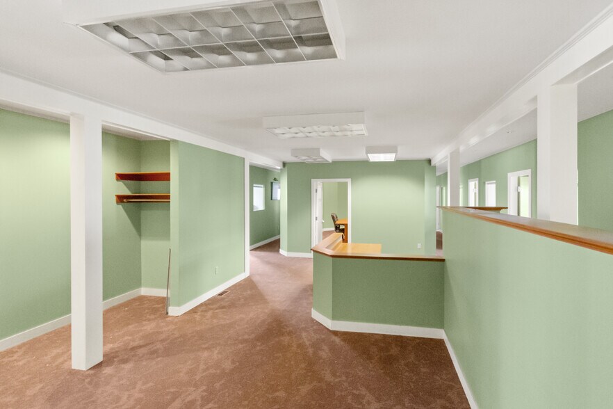 More Photos Of 633 NH Route 10, Orford Office For Lease