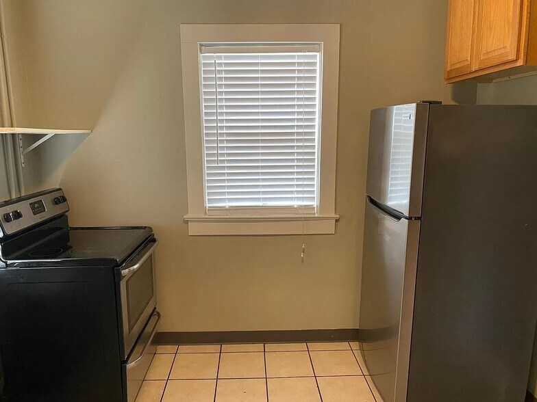 More Photos Of 610 Mulberry St, Rockford Apartments For Sale