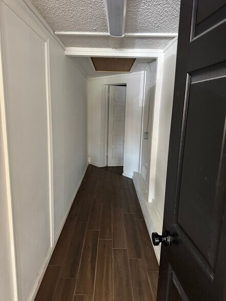 More Photos Of 401 N Muskogee Ave, Tahlequah General Retail For Lease