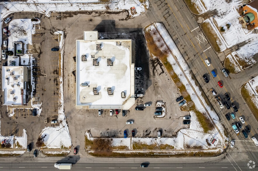 More Photos Of 34899 Groesbeck Hwy, Clinton Township Drugstore For Sale