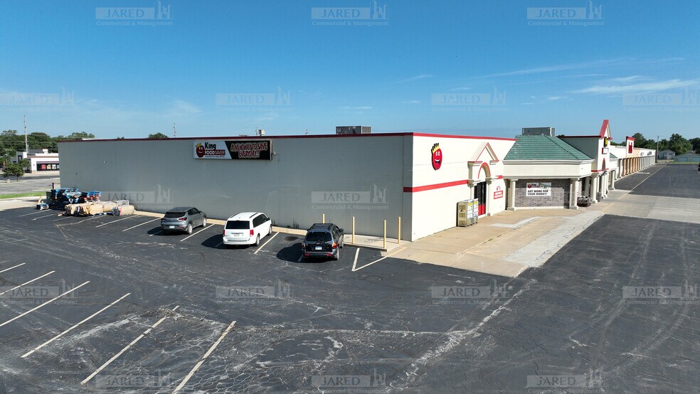 More Photos Of 100 Hall St, Coffeyville Unknown For Lease