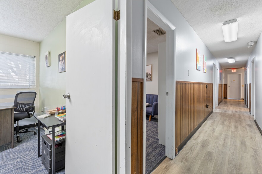 More Photos Of 260 S Marion Ave, Lake City Medical For Lease