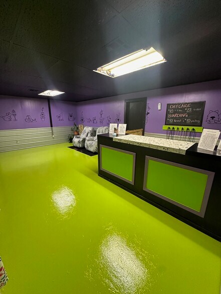 More Photos Of 465164 US-64 Hwy, Sallisaw General Retail For Sale