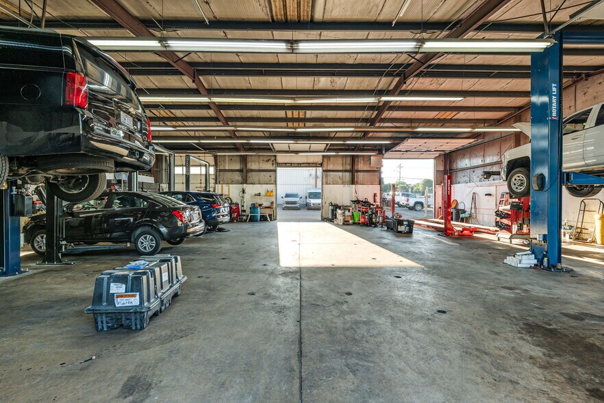 More Photos Of 1520 S Cannon Blvd, Kannapolis Auto Dealership For Sale