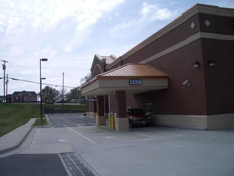 More Photos Of 135 Dale Earnhardt Blvd, Kannapolis Freestanding For Sale