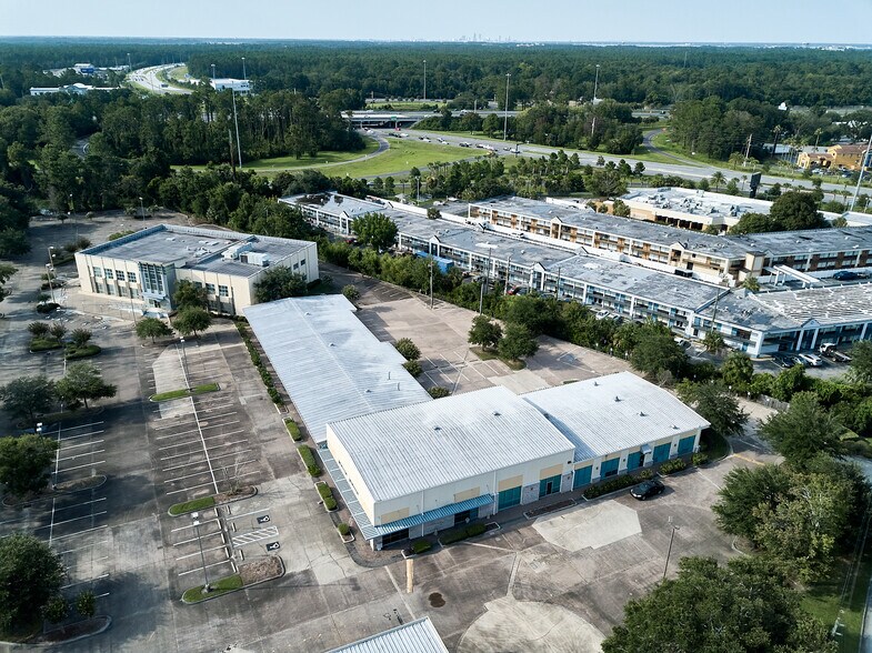 More Photos Of 705 Wells Rd, Orange Park Light Manufacturing For Lease