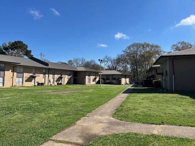 More Photos Of 3150 Robinson Rd, Jackson Apartments For Sale