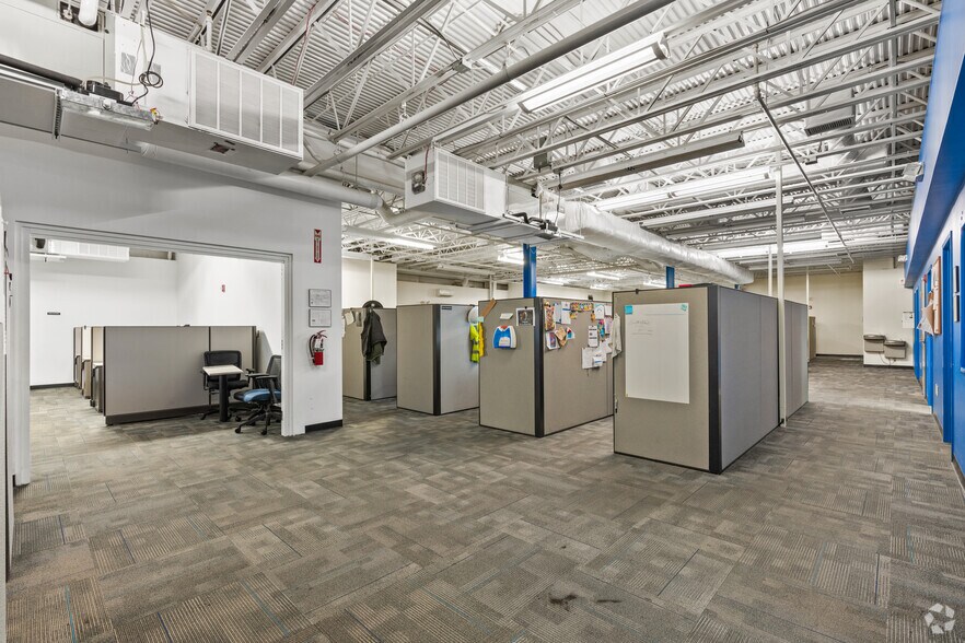 More Photos Of 2033 Corporate Dr S, Wilmington Office For Sale