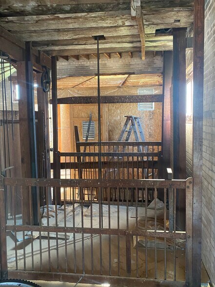 More Photos Of 260 W Stroud St, Randolph Warehouse For Sale