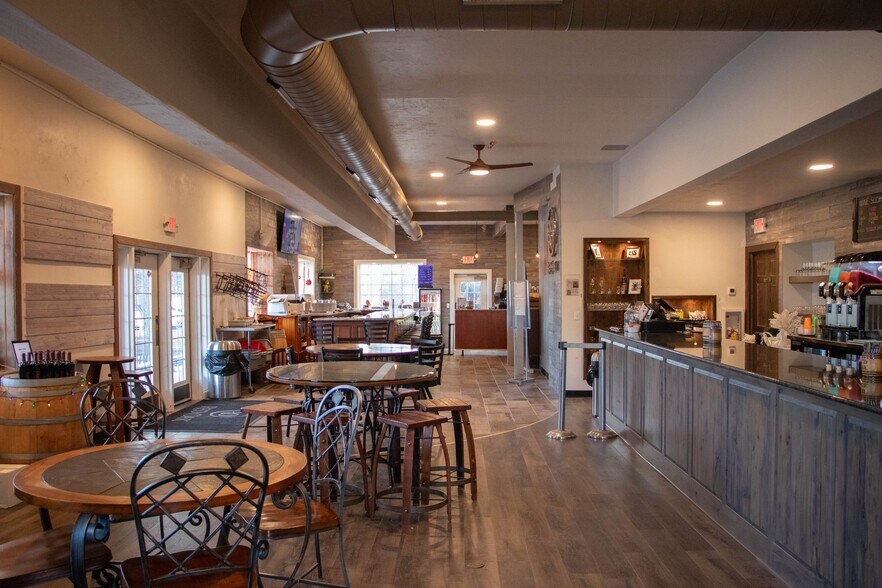 More Photos Of 5781 State Highway 42, Sturgeon Bay Storefront Retail Residential For Sale