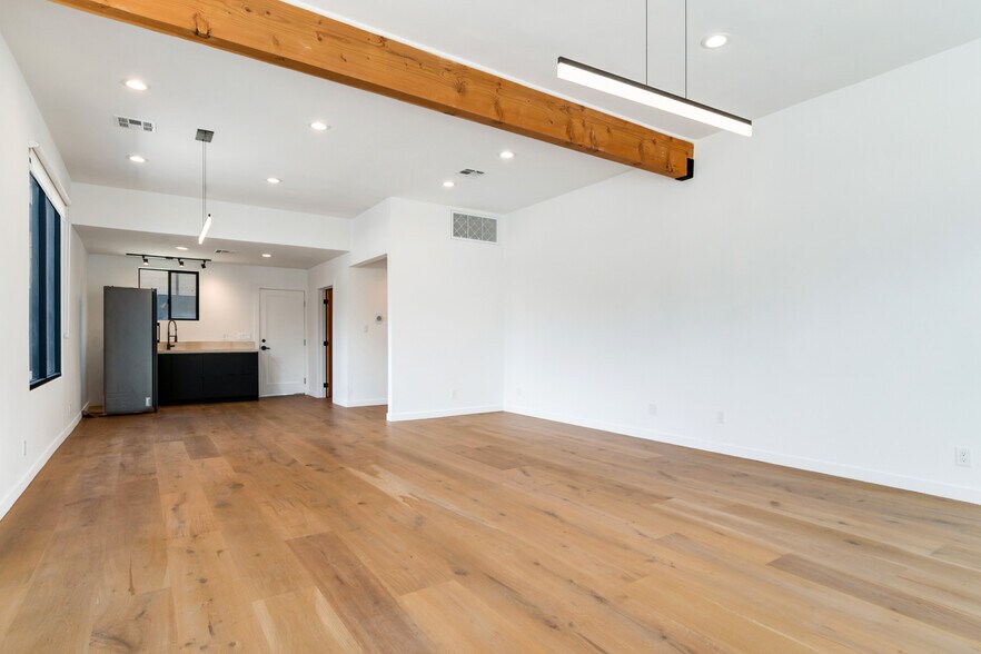 More Photos Of 768 N Avenue 50, Los Angeles Storefront Retail Office For Sale