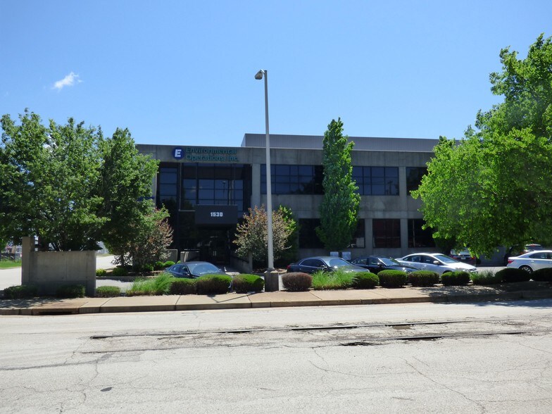 More Photos Of 1520 S 2nd St, Saint Louis Office For Sale