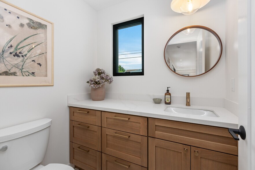 More Photos Of 243 Dahlia Ave, Imperial Beach Apartments For Sale