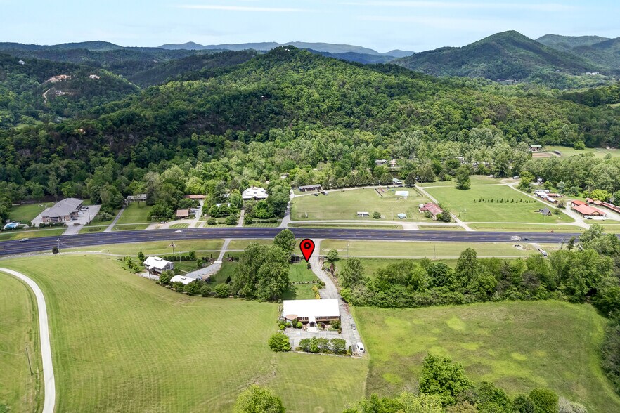 More Photos Of 7264 E Lamar Alexander Pky, Townsend Freestanding For Sale