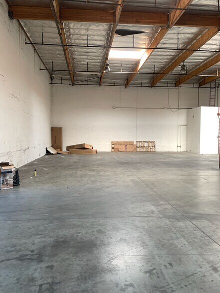 More Photos Of 12723 Schabarum Ave, Irwindale Warehouse For Lease