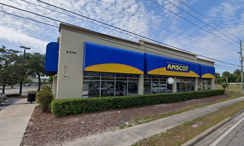 4304 Clarcona Ocoee Rd, Orlando, FL 32810 Freestanding For Sale