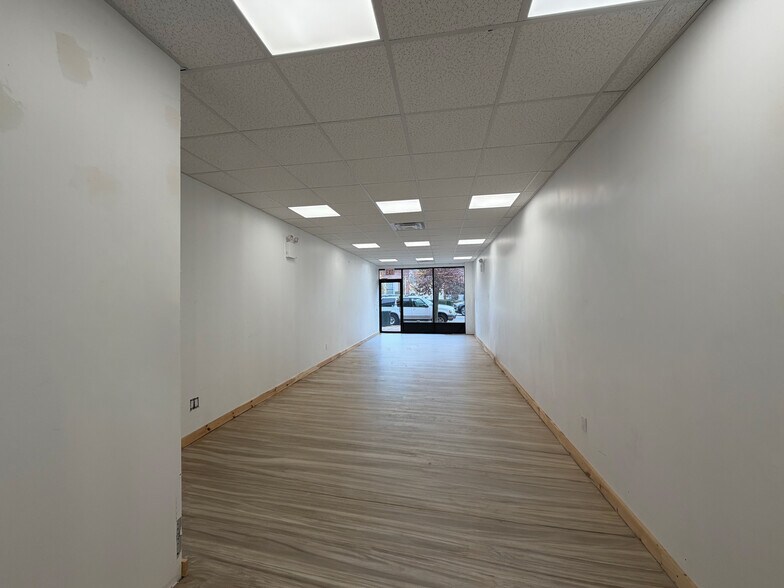 More Photos Of 145 Merrick Ave, Merrick Storefront Retail Office For Lease