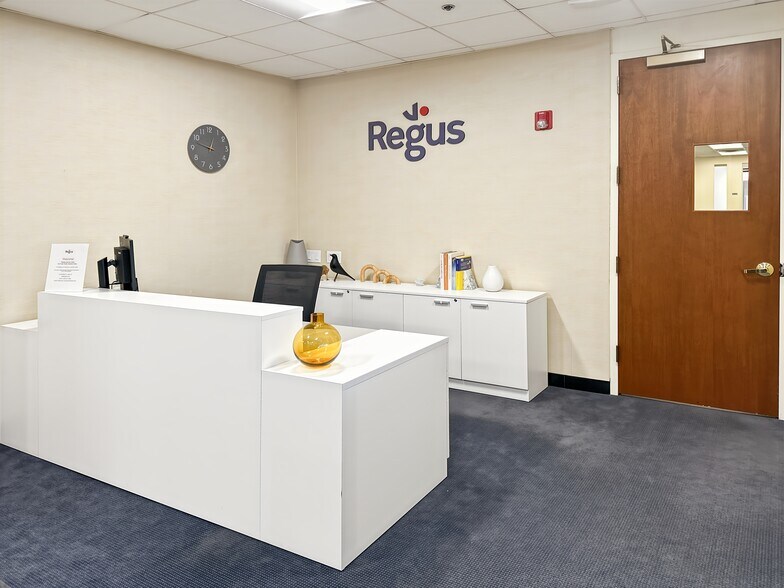 More Photos Of 1 Crossroads Dr, Bedminster Coworking Space