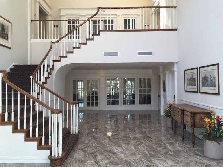 More Photos Of 580 Decker Dr, Irving Medical For Lease