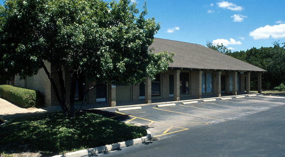 More Photos Of 1110 William Cannon Dr W, Austin Medical For Lease