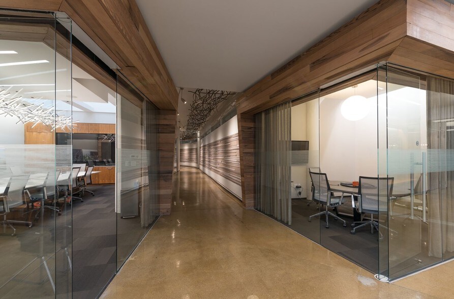 More Photos Of 1040 W Randolph St, Chicago Office For Sale