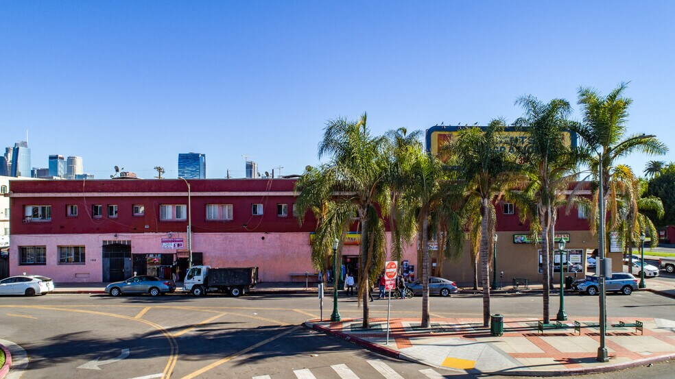 More Photos Of 1252 S Lake St, Los Angeles Storefront Retail Residential For Sale