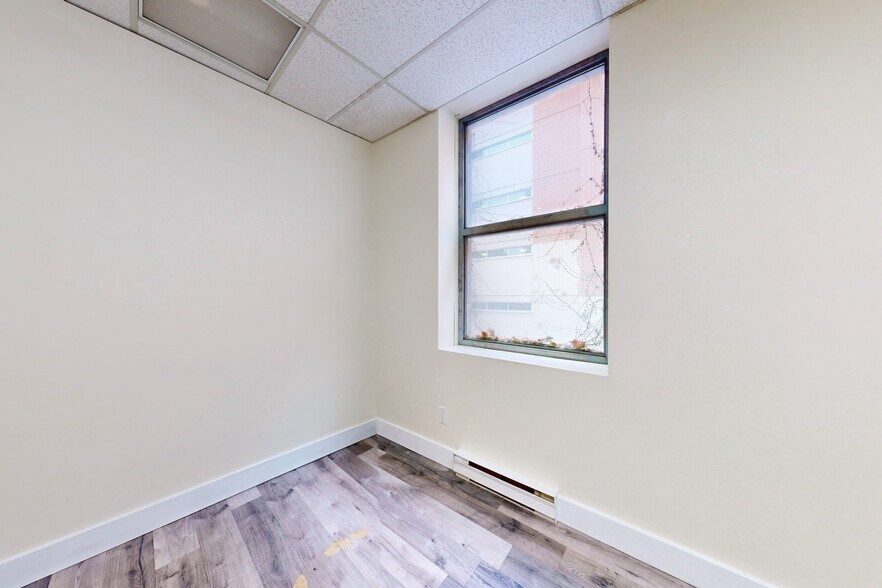 More Photos Of 66 Gerrard St E, Toronto Storefront Retail Office For Lease
