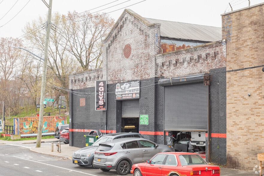 More Photos Of 450 Front St, Staten Island Warehouse For Sale