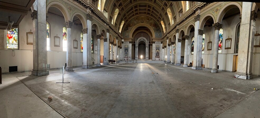 More Photos Of 3500 Montgomery Rd, Cincinnati Religious Facility For Sale