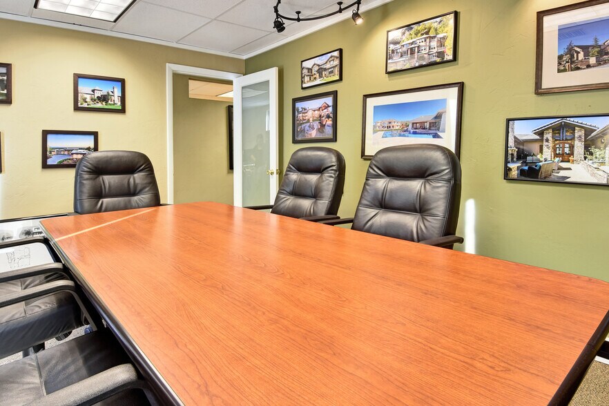 More Photos Of 1800 Commerce St, Boulder Manufacturing For Lease