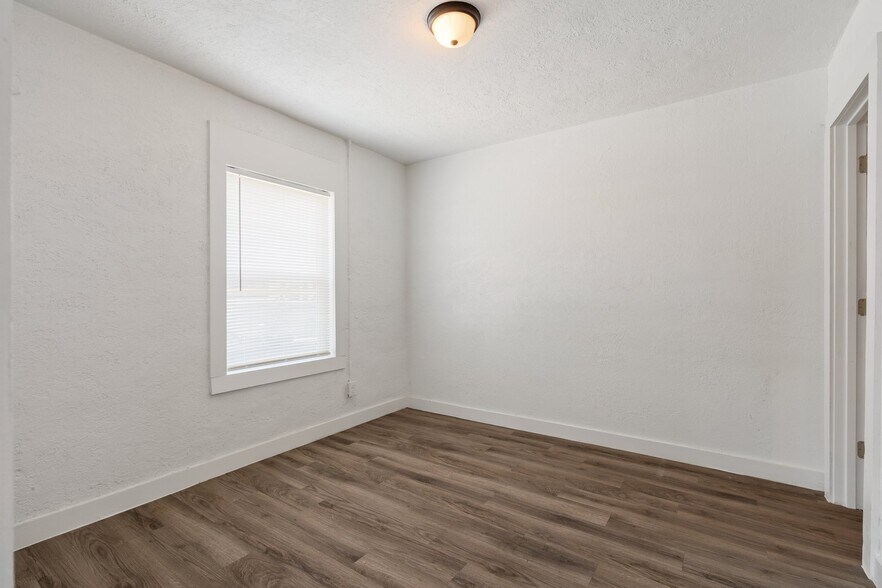 More Photos Of 8221 Brumblay St, Houston Multifamily For Sale