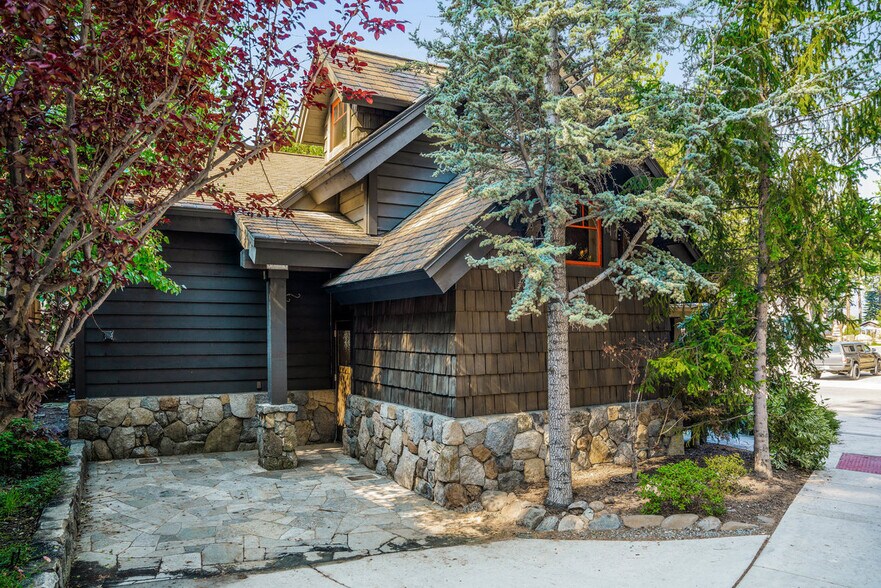 More Photos Of 8703 North Lake Blvd Blvd, Kings Beach General Retail For Sale