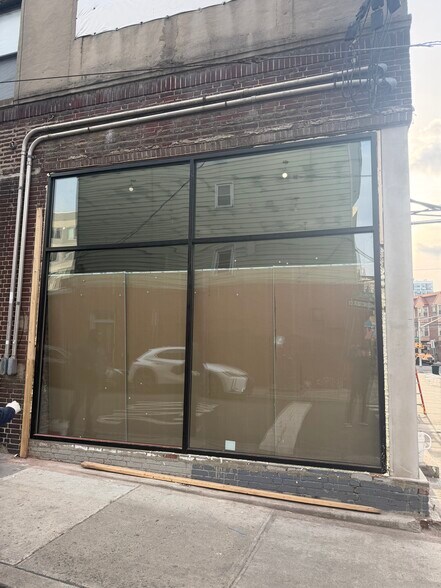 More Photos Of 364 Summit Ave, Jersey City Storefront For Lease