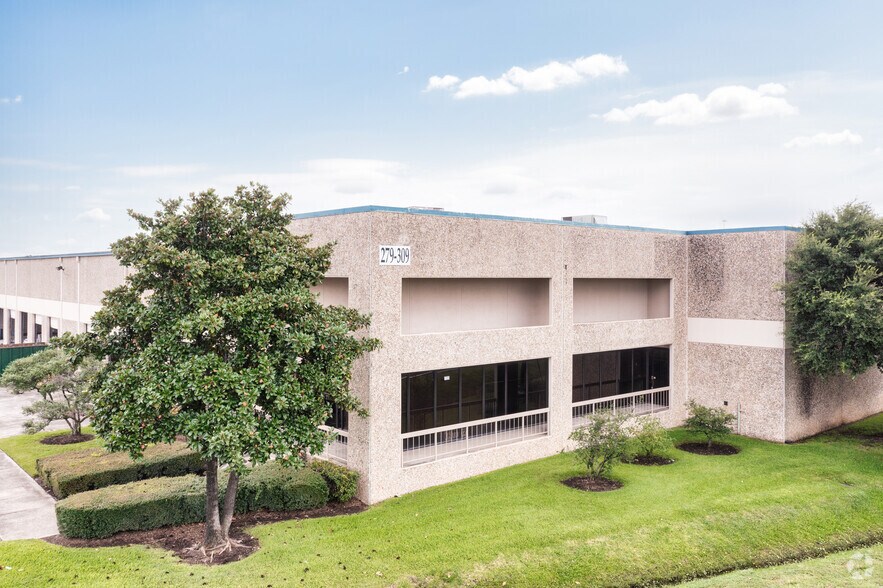 Primary Photo Of 245 Mccarty Rd, Houston Unknown For Lease