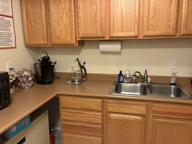 More Photos Of 225 Grand Ave, Paonia Office For Sale