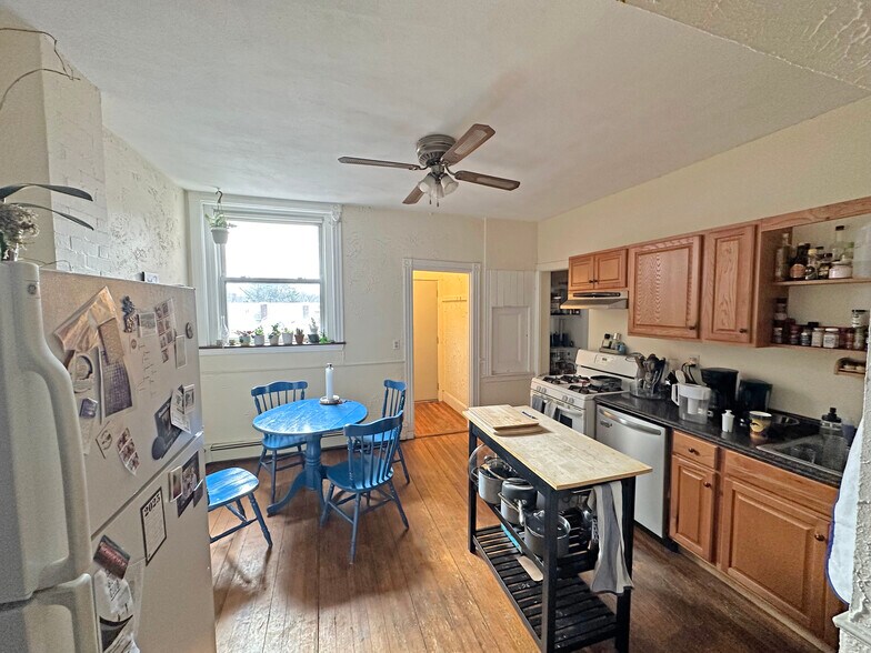 More Photos Of 60 Greenough St, Brookline Apartments For Sale