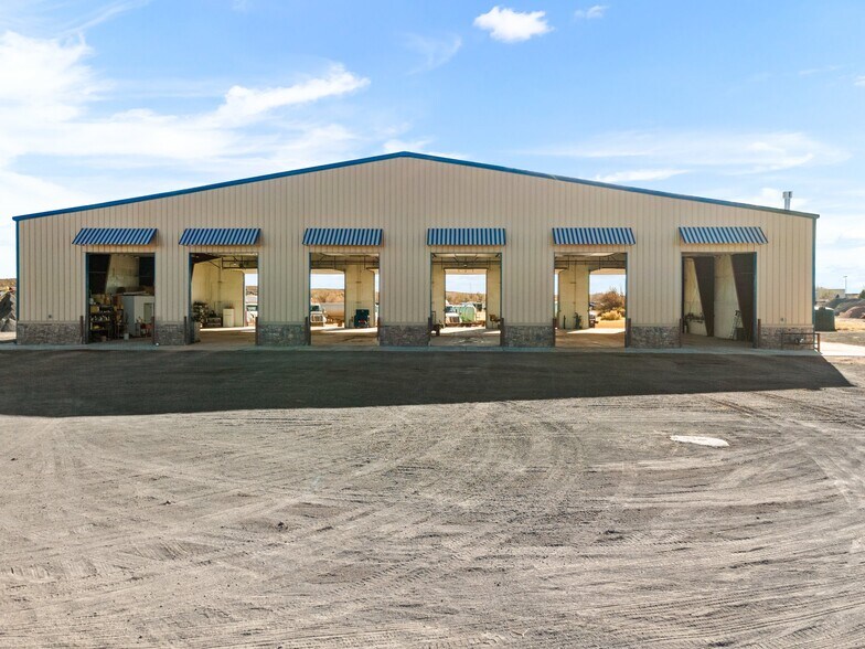 More Photos Of 20 Monarch Ln, Pueblo Industrial For Sale