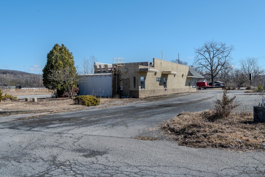 More Photos Of 270 Broadway, Whitehall Freestanding For Sale