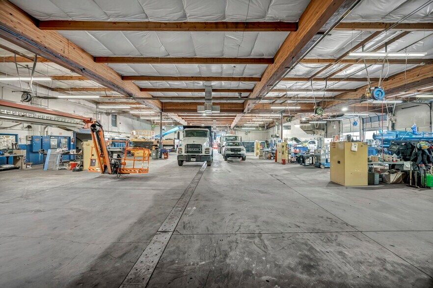 More Photos Of 3223 Mill St, Reno Service For Lease