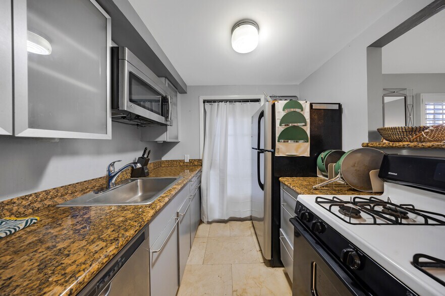 More Photos Of 759 Meridian Ave, Miami Beach Apartments For Sale