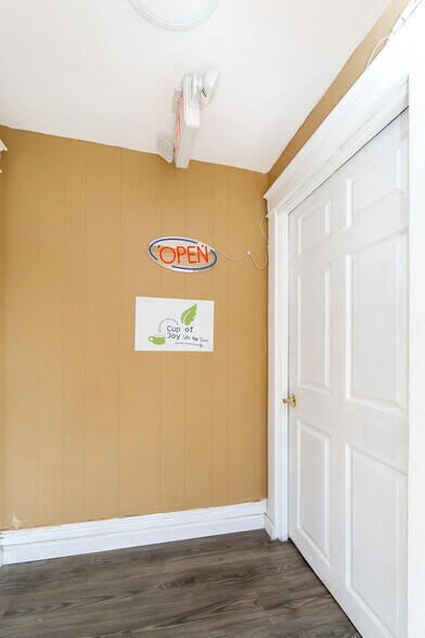 More Photos Of 474 W Main St, Kutztown Storefront Retail Residential For Sale