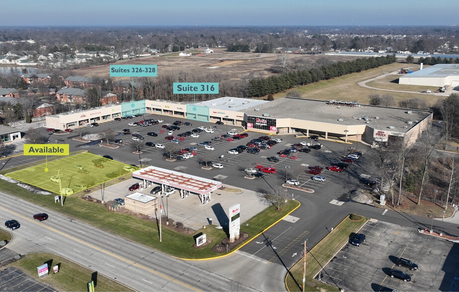 Primary Photo Of 306-338 N Bittersweet Rd, Mishawaka Supermarket For Lease
