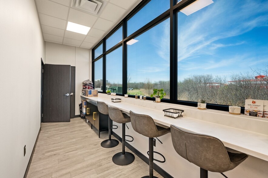 More Photos Of 3349 Golden Triangle Blvd, Fort Worth Medical For Lease