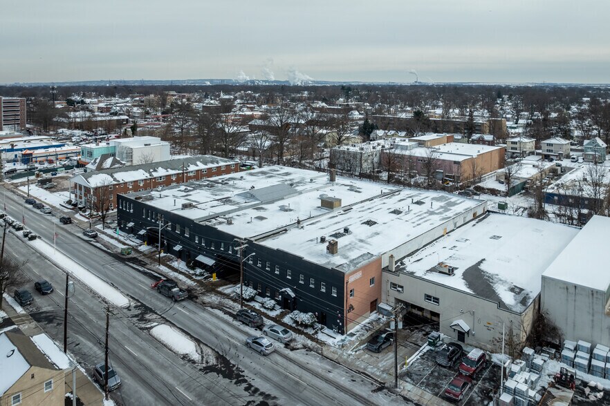 More Photos Of 180 W Westfield Ave, Roselle Park Warehouse For Lease