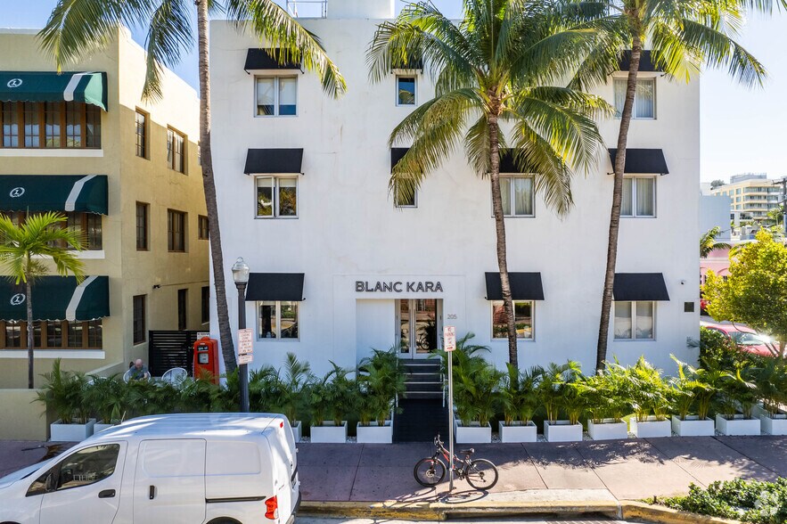 More Photos Of 205 Collins Ave, Miami Beach Hotel For Sale