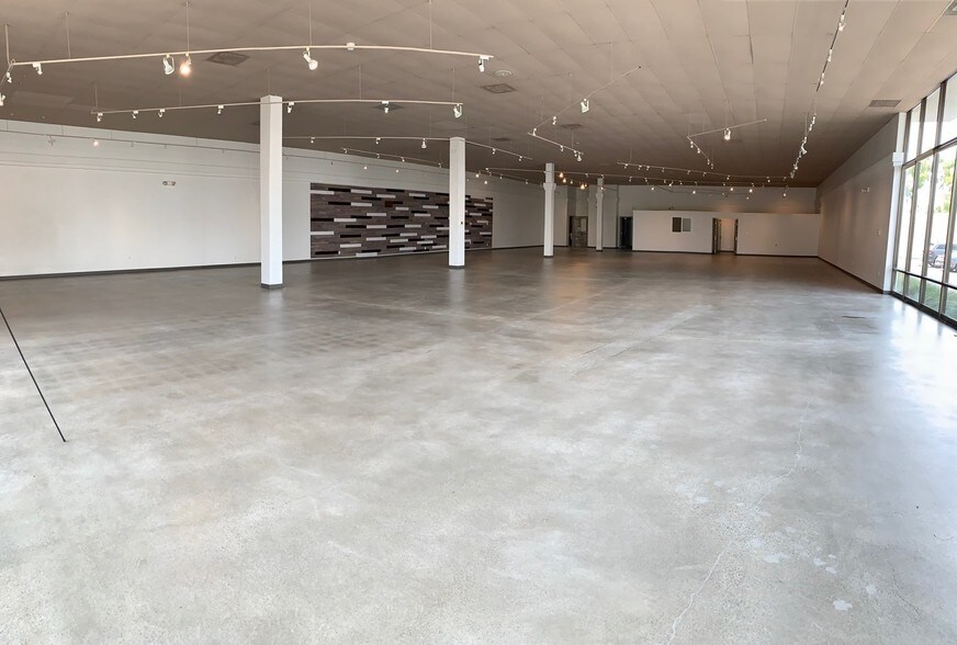 More Photos Of 23461 Ridge Route Dr, Laguna Hills Unknown For Lease