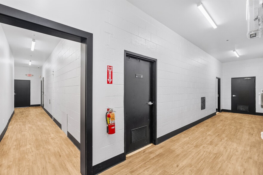 More Photos Of 14 Home News Row, New Brunswick Warehouse For Lease