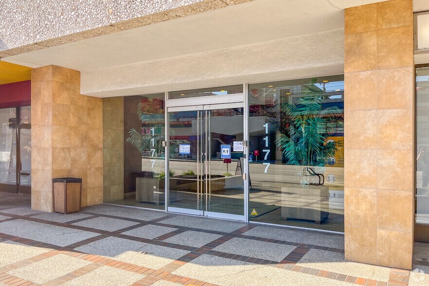 More Photos Of 1177 W Broadway, Vancouver Office For Lease